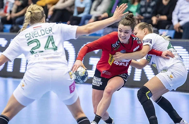 Лига чемпионов. "Мец" остановлен в Бухаресте, а "Эсбьерг" выплыл из тумана, изображение №3