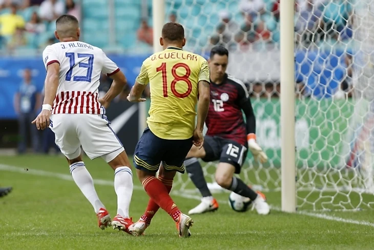 Гол Густаво Куэйяра