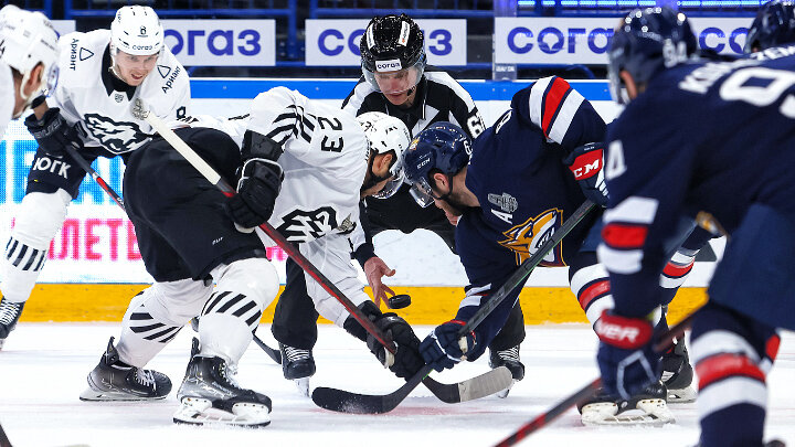 Пассивность «Металлурга», провал дальней скамейки «Трактора» и проблемы с физикой. Первый матч финала Востока