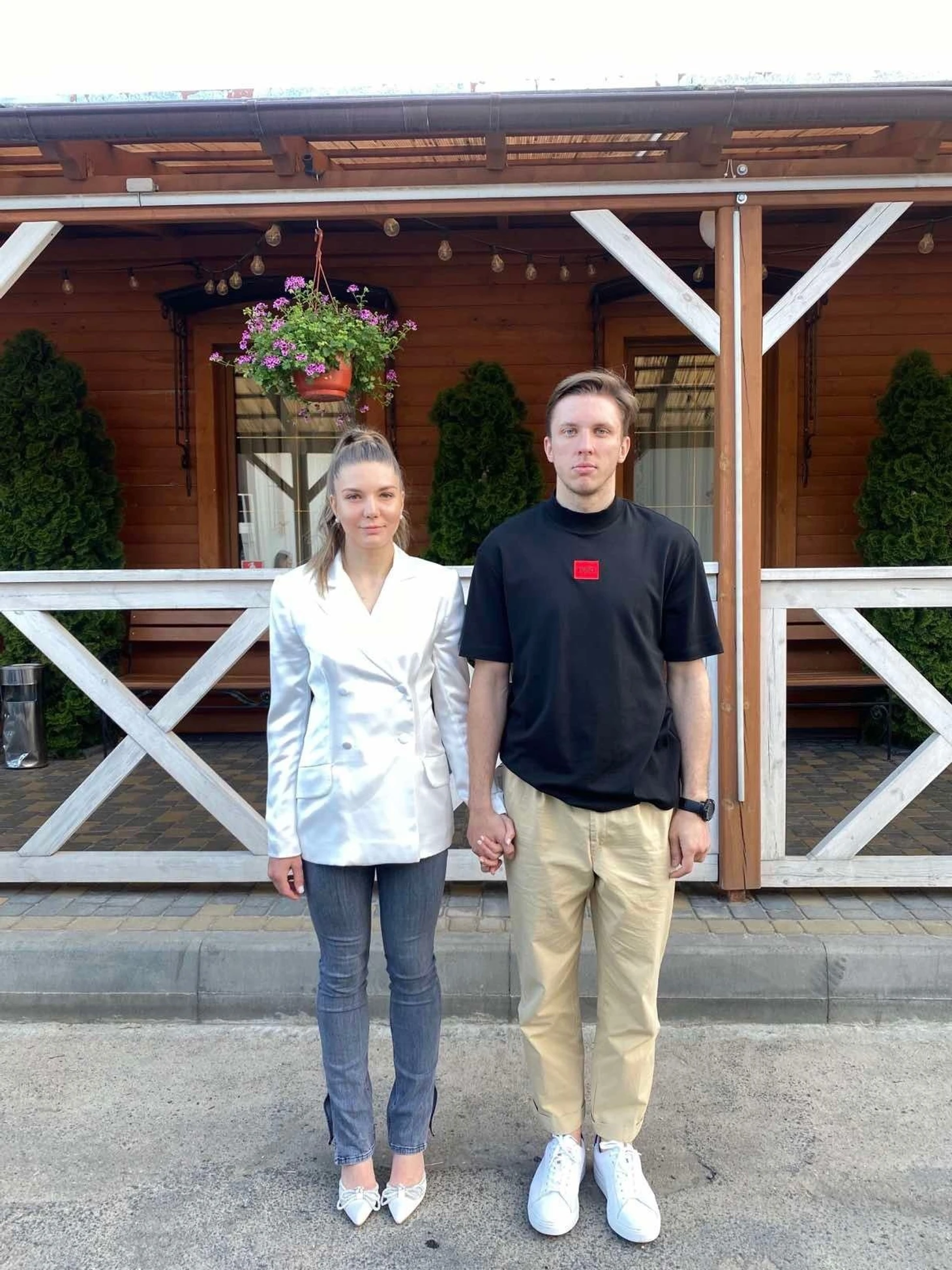 20 вопросов не о гандболе. Никита Вайлупов: "Серия моих работ ушла за четыре тысячи евро", изображение №9