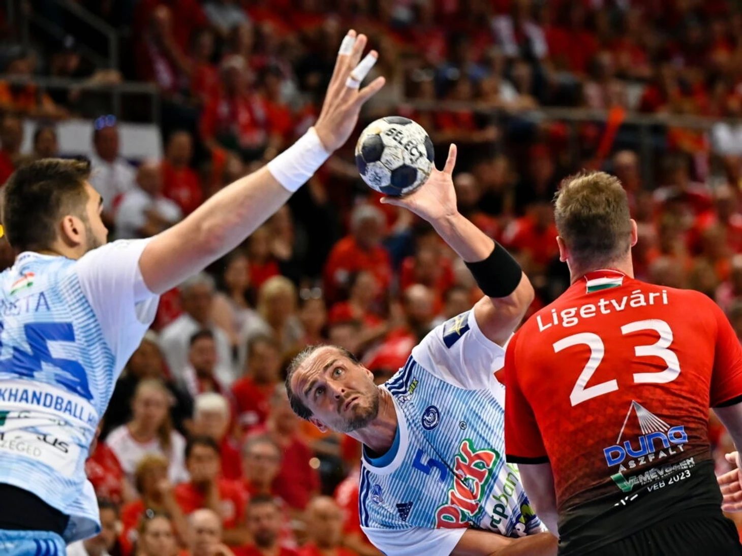 Венгрия. Издержки Рошты. "Пик" вновь забирает титул у "Веспрема"!, изображение №2