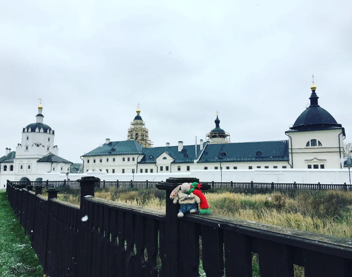https://photobooth.cdn.sports.ru/preset/post/5/b7/c668bfed340efadc4f59fd4389aac.png
