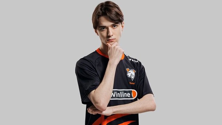 Scl koma and Spirit signed a player with a permanent ban from Valve. Fooling people in tournaments