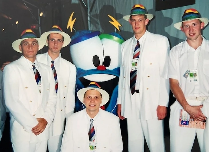 Игроки сборной России на Олимпийских играх в Атланте-1996. Торгованов — крайний справа