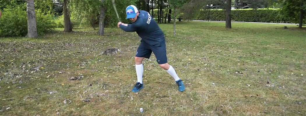 СКА играет в гольф яйцами, Суббан развлекается на яхте, Иаффало исполняет Thunderstruck на гитаре. Хоккеисты весело готовятся к сезону