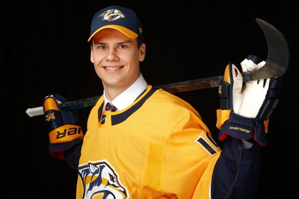 Форвард ларионовской молодежки дебютировал в КХЛ (за ЦСКА!) и сразу забил и отдал