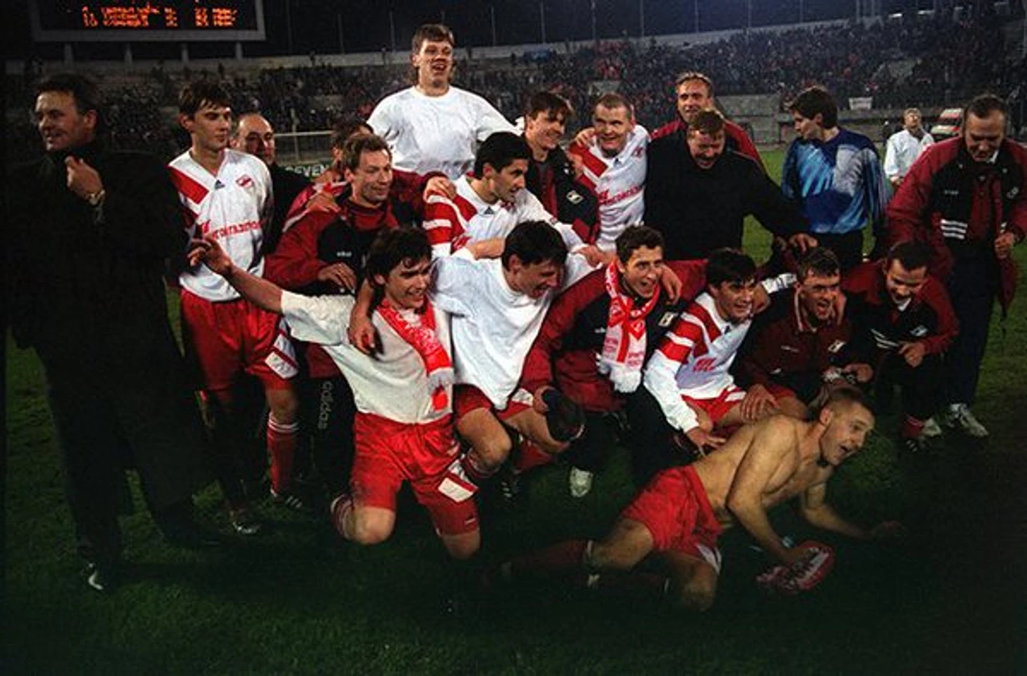 https://photobooth.cdn.sports.ru/preset/post/5/d3/ca47411d54669958c17ea3d14a36f.png