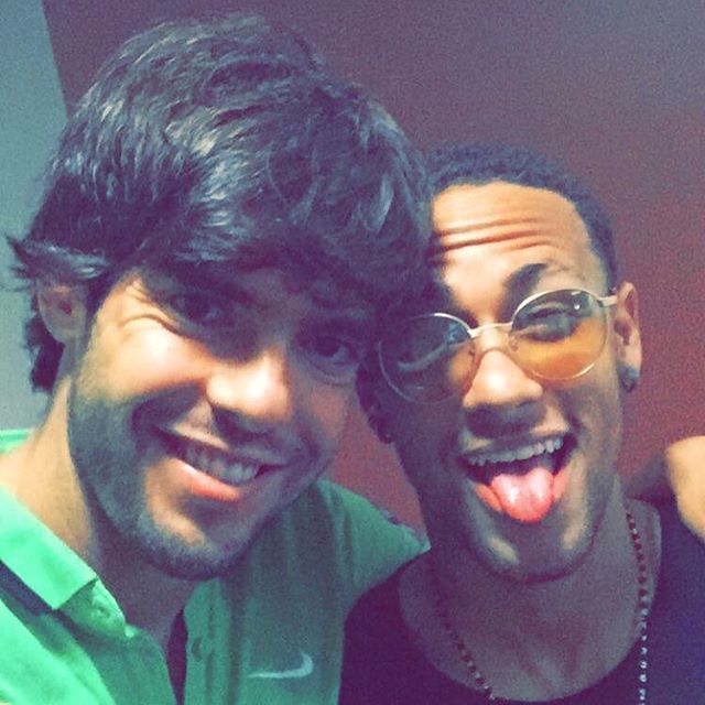 https://photobooth.cdn.sports.ru/preset/post/5/d5/a79462e8e460cb117ac97ee1bcdcd.jpeg