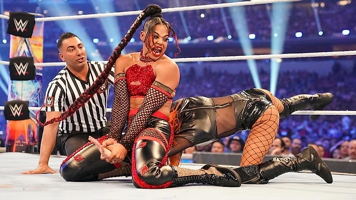 Обзор WWE Monday Night RAW: The Absolute Best of 2022, изображение №24