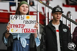 КХЛ: шансы «Спартака» и «Трактора» на победу в матче регулярного чемпионата