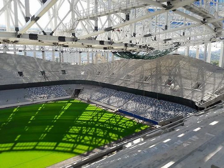 строящийся стадион в Нижнем Новгороде
