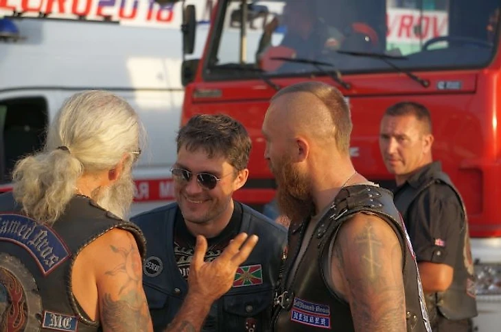 Болельщики в Коврове на мотоболе