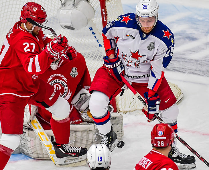 В НХЛ Григоренко называли бастом. Здесь он звезда и лидер