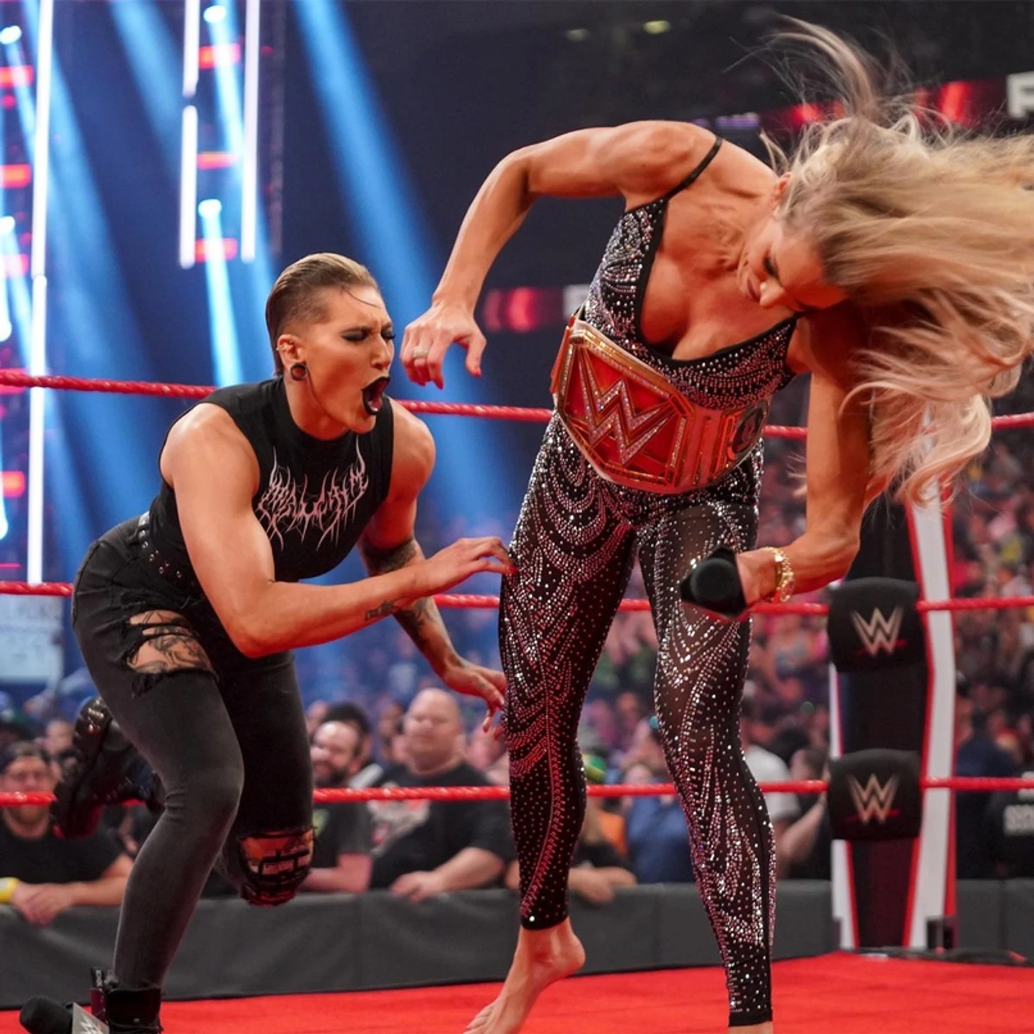 Обзор WWE Monday Night RAW 19.07.2021, изображение №13
