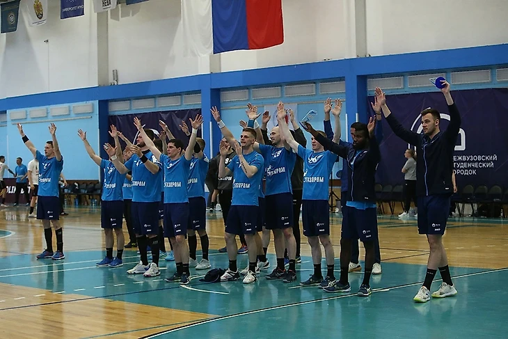 Итоги сезона. О чём спели "партизаны" из ЦСКА, "мушкетёры" из СКИФа и остальные участники Суперлиги?, изображение №5