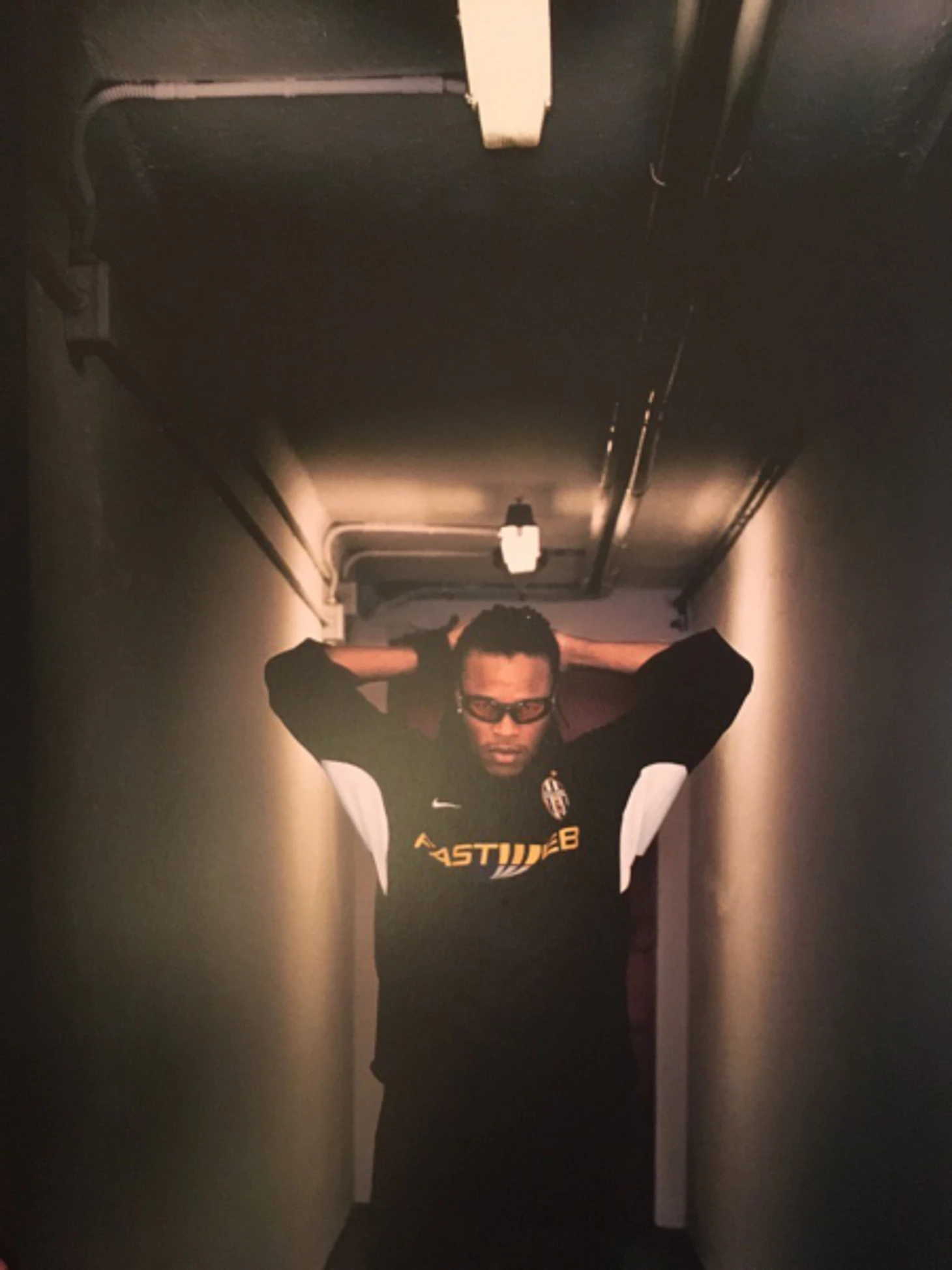 https://photobooth.cdn.sports.ru/preset/post/6/04/9516713c04e92b3612772e093ab43.png