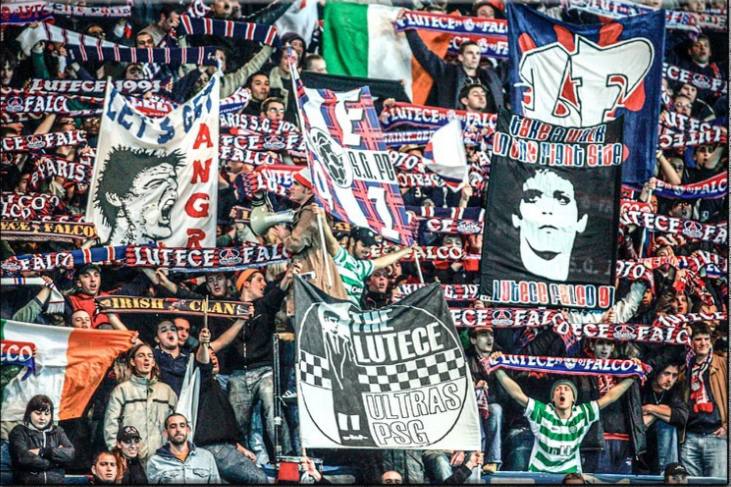 Сектор Lutece Falco на матче против «Бордо» 2 марта 2006 года