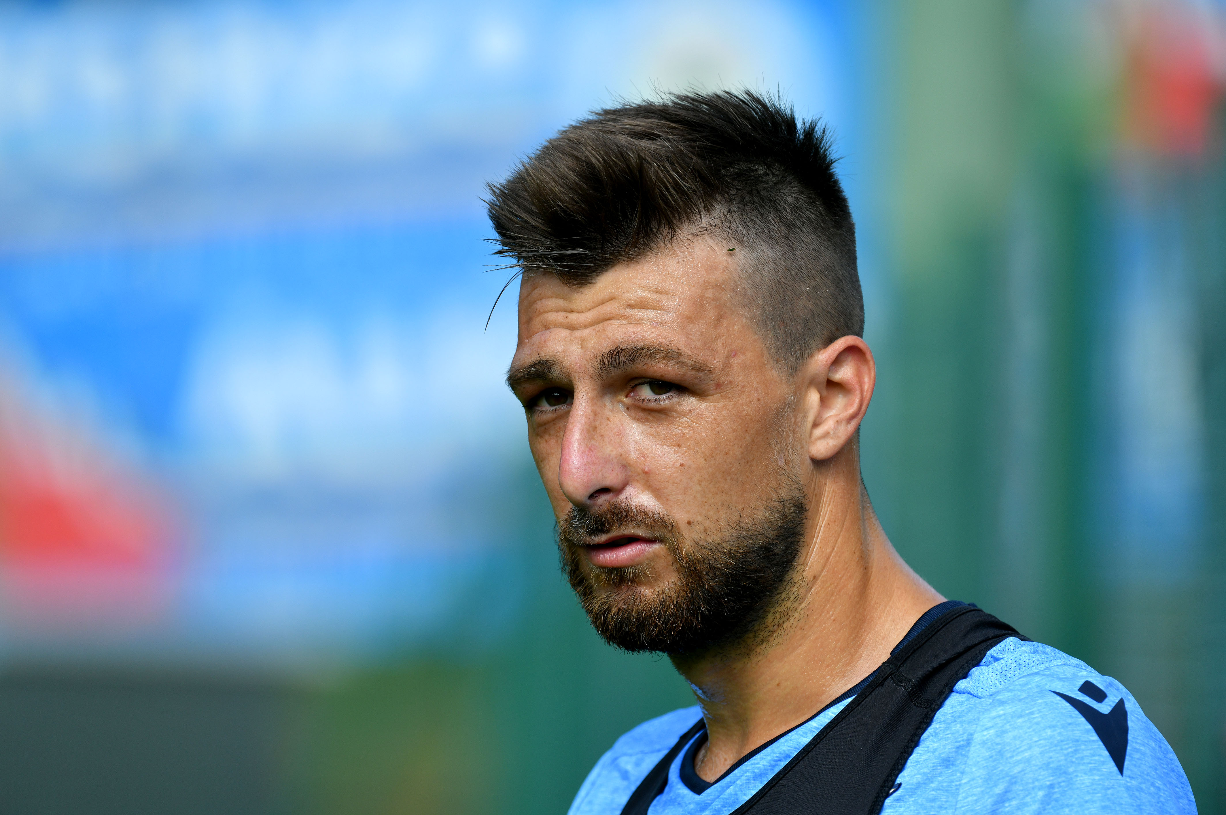 Защитник «Лацио», который вылечился от рака, написал письмо Михайловичу