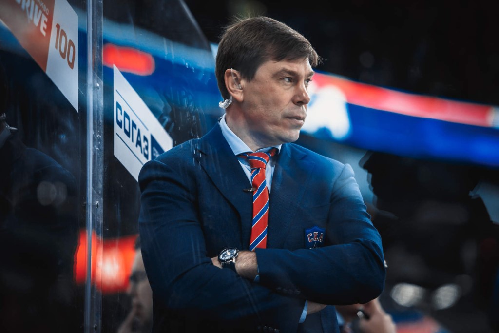 Кудашов ломает под собой кресло. Разбор главных тактических недочётов тренера СКА