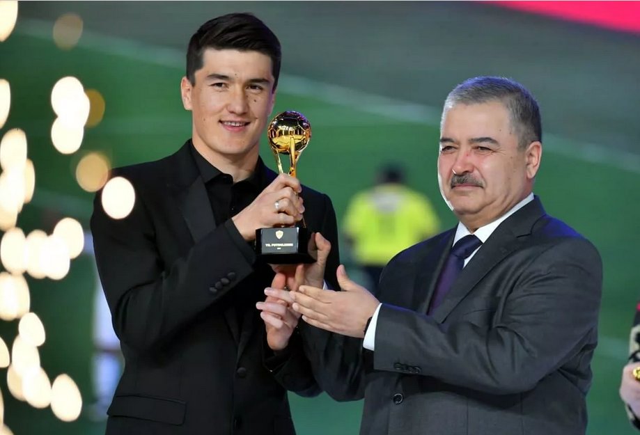 Шомуродов — лучший футболист Узбекистана!