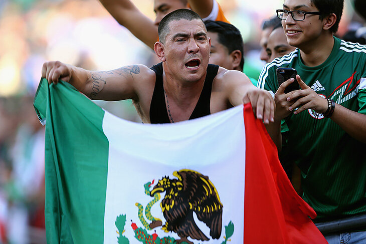 Фаны Мексики зарядят гомофобные кричалки, чтобы навредить своим же. У них слишком много претензий к федерации