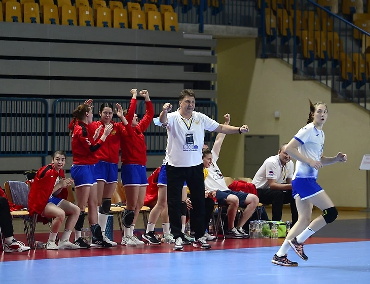 Чемпионат Европы (U-19). Отставить &quot;дежа вю&quot;! Россиянки продолжают биться за плей-офф, изображение №3