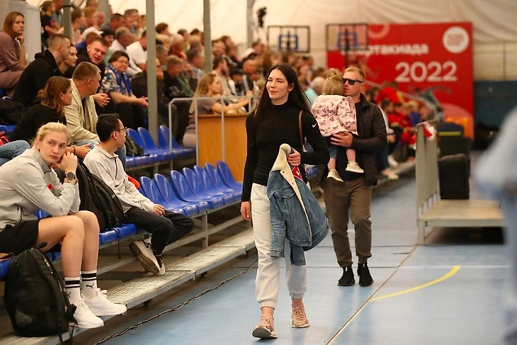Olimpbet Суперлига. Валентина Гончарова: &quot;Ребёнок — мой реабилитолог: постоянно на руках таскаю!&quot;, изображение №2