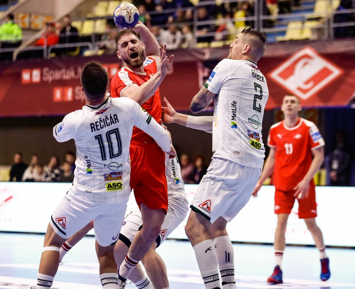 СЕХА-лига. Логическое завершение. "Татран" разгромил "Спартак" вдевятером…, изображение №1