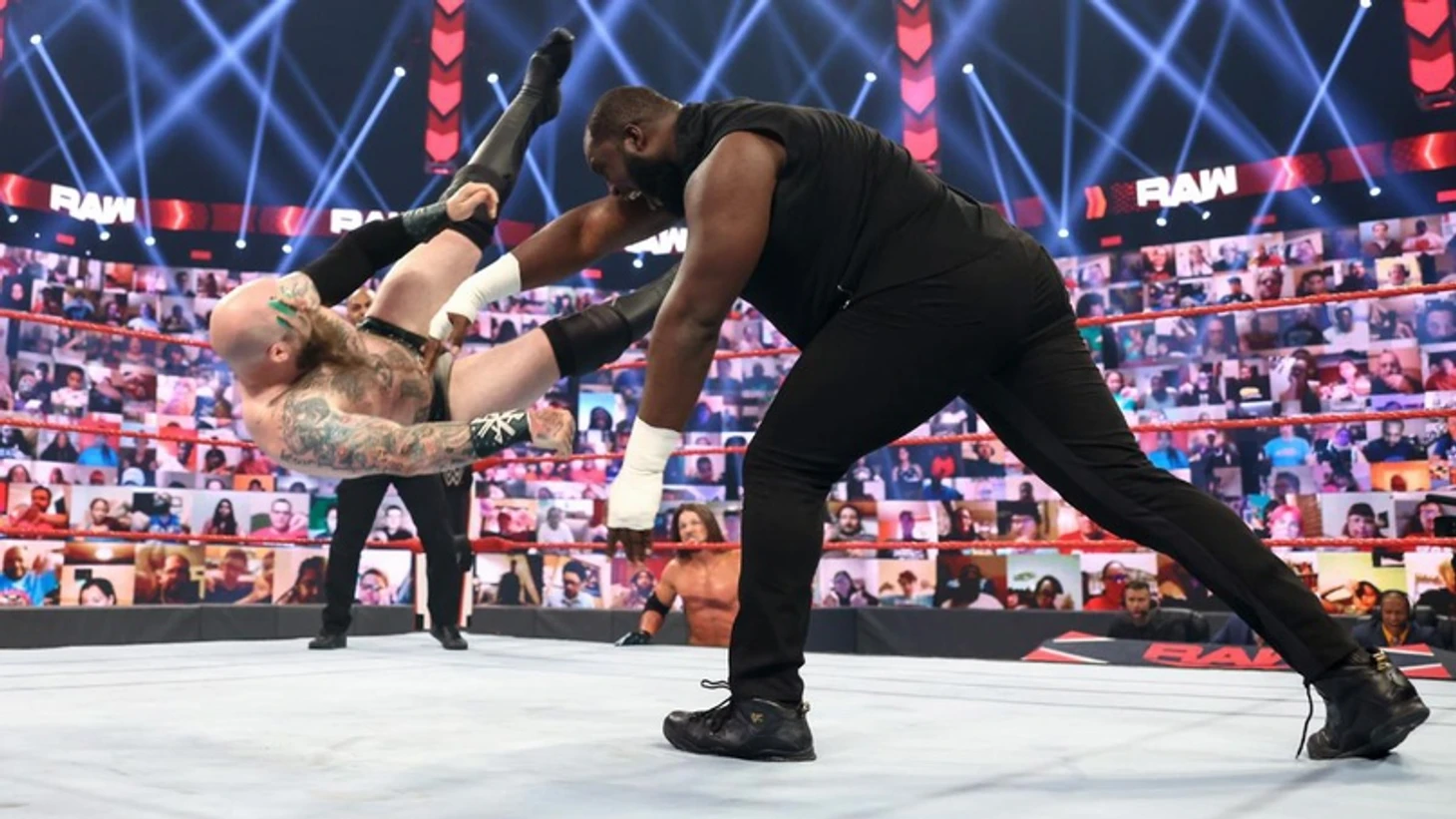 Обзор WWE Monday Night RAW 12.07.2021, изображение №10