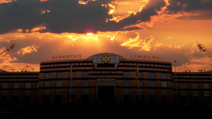 Стадион Паркстад в Керкраде
