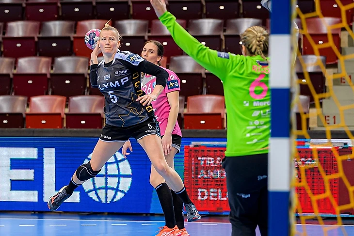 Лига чемпионов. Чудеса от Рисович и норвежские крылья непобедимого "Дьера", изображение №1