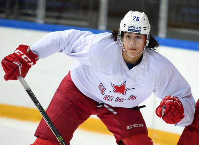 Внук Билялетдинова забросил первую шайбу в КХЛ. Разумеется, команде деда