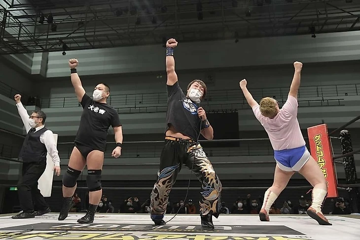 Обзор DDT Friendship, Hard Work, and Victory in Nagoya 23.02. 2021 (+ мэйн-ивент DDT Into the Fight от 28.02.2021), изображение №2