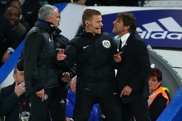 Главные интриги воскресного вечера на Олд Траффорд