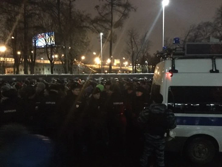 Проход к метро