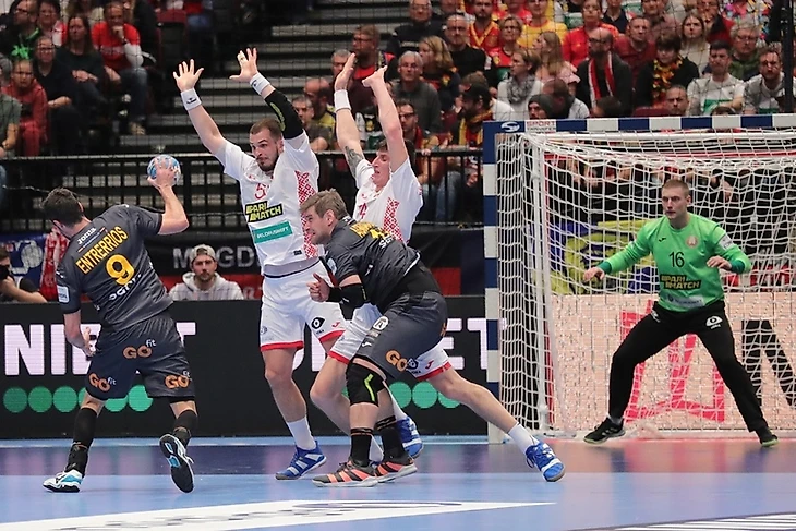 ЧЕ-2020. Белорусы разбиты испанцами. Быть дерзким бывает опасно, изображение №1