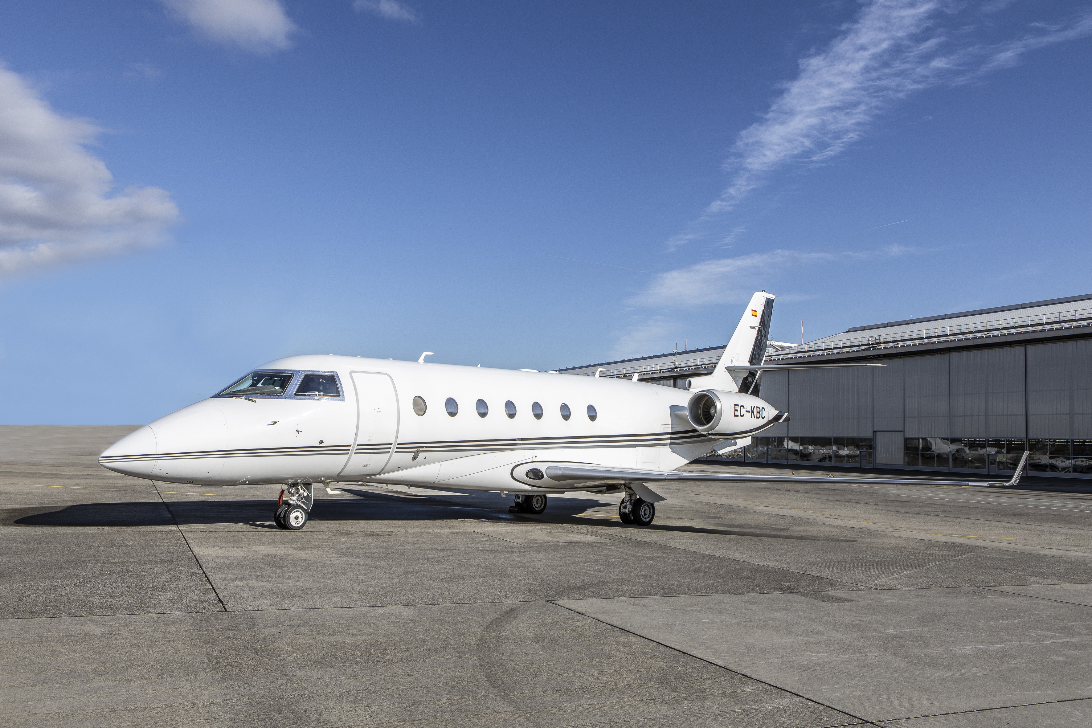 GULFSTREAM G200 | global-jet