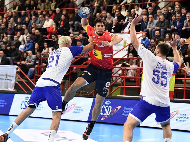 Россияне в Испании третьи. Матч с хозяевами как индикатор проблем, изображение №1