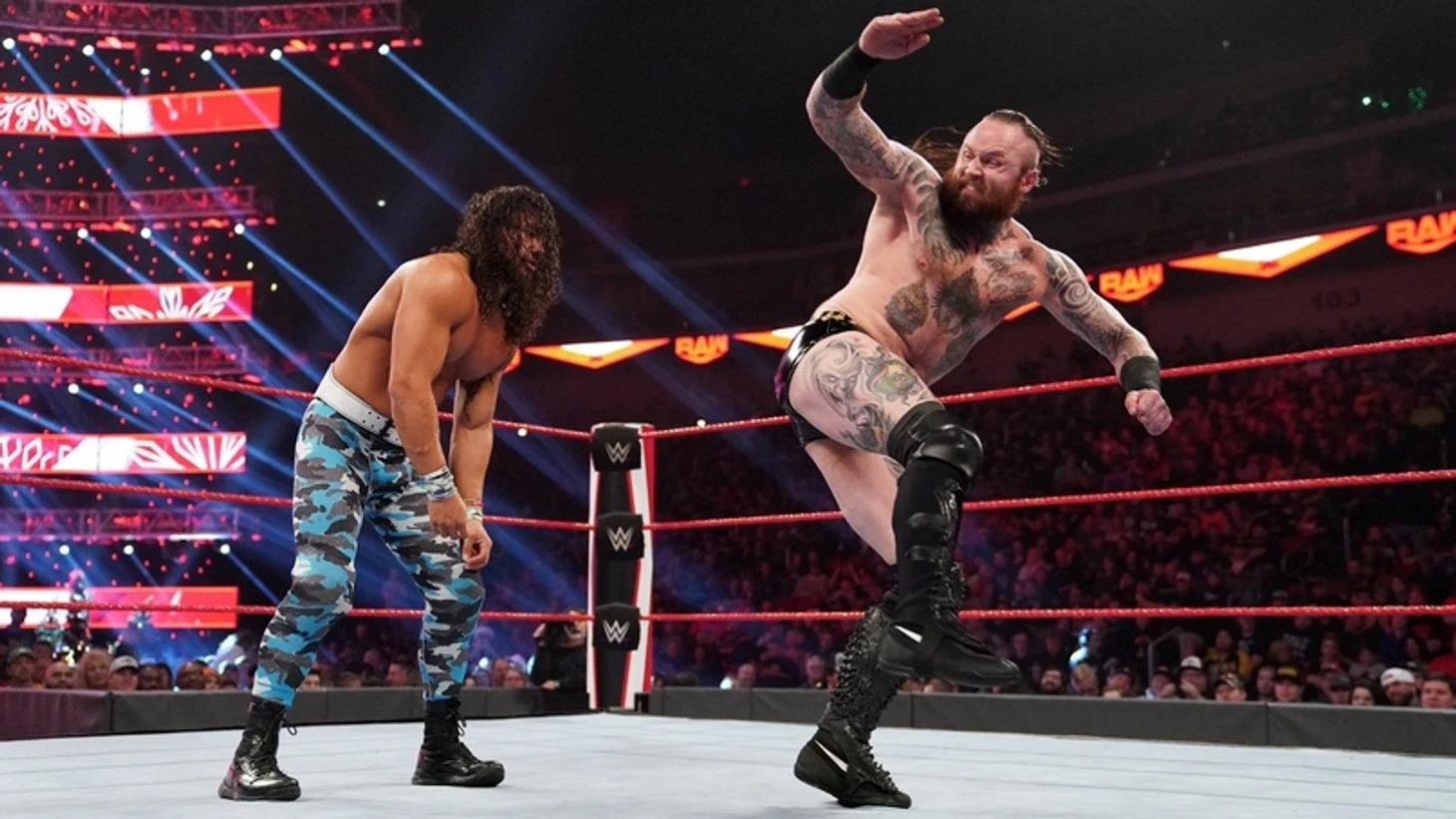 Обзор WWE Monday Night RAW 23.12.2019, изображение №11
