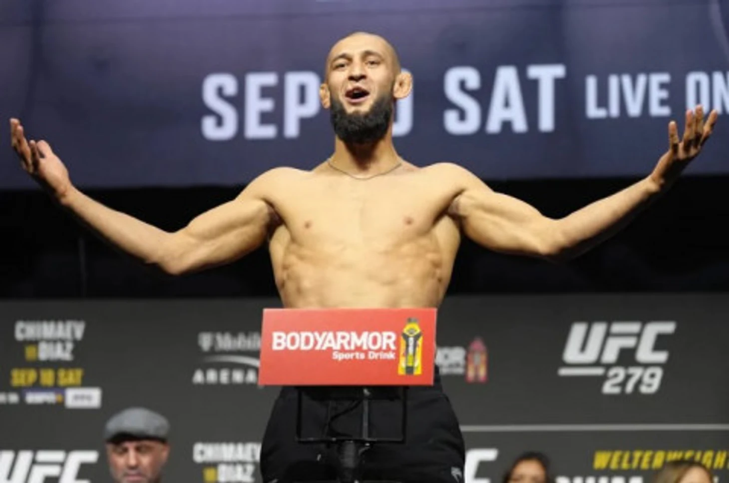 Хамзат Чимаев не будет оштрафован за проваленное взвешивание