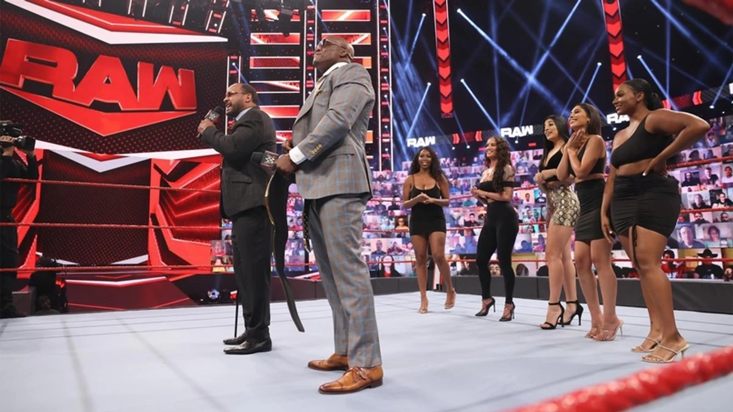 Обзор WWE Monday Night RAW 17.05.2021, изображение №3