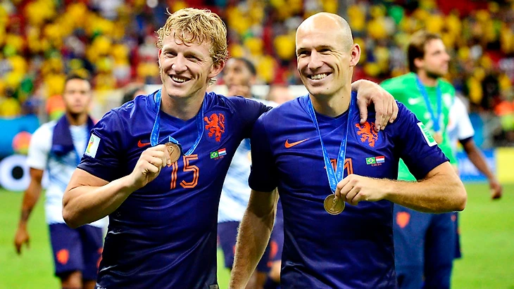 Robben & Kuijt после бронзы на ЧМ в Бразилии 
