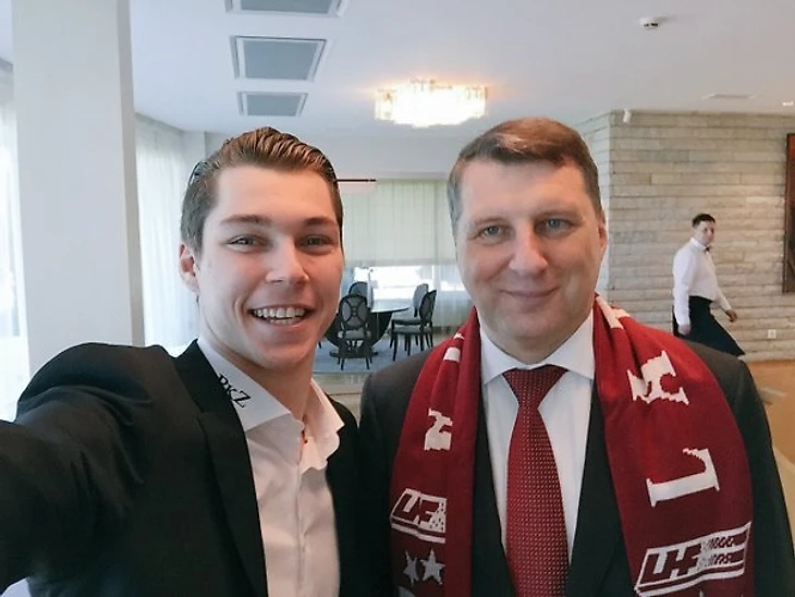 Элвис Мерзликинс