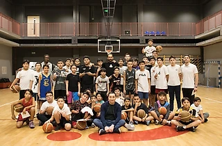 Баскетболисты «Астаны» провели мастер-класс в школе Quantum STEM School