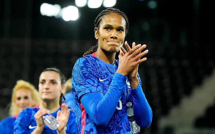 Equipe de France féminine : après l'éviction de Diacre, Wendie Renard ne  dit pas non à un retour – Le Parisien