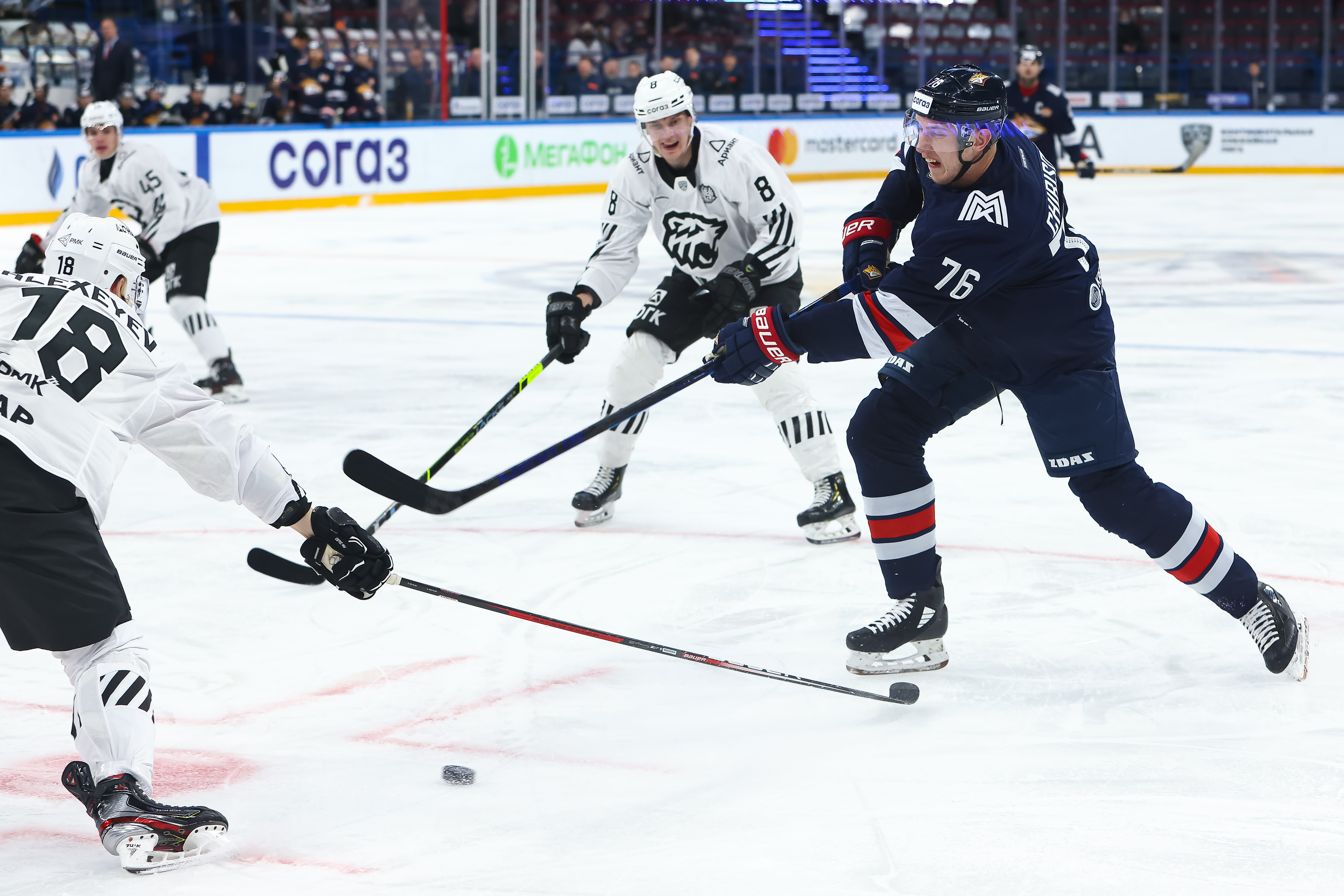 «Трактор» в южноуральском дерби уступил «Магнитке»