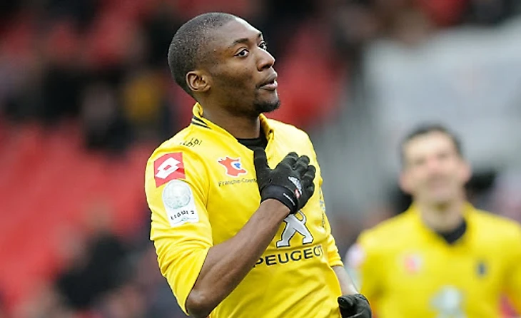 Карл Токо-Экамби в "Сошо"