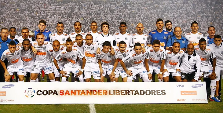 «Сантос» выигрывает кубок спустя 48 лет.