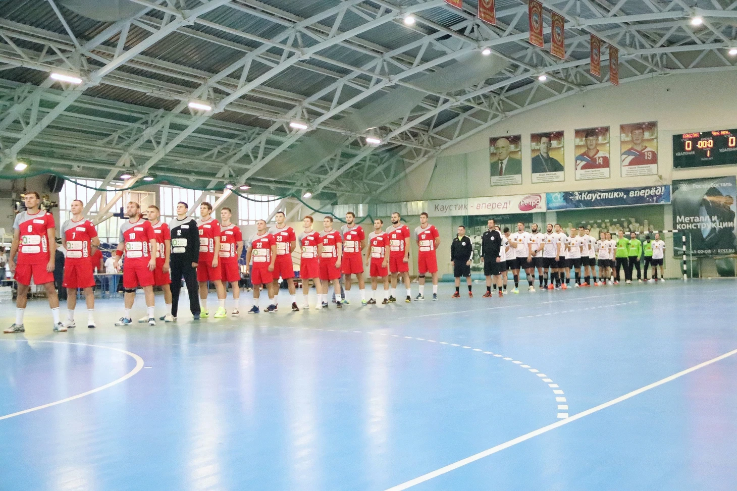 "Сразу сказал ребятам, что я не очень демократичен". "Каустик" вступает в сезон с новым тренером, изображение №4