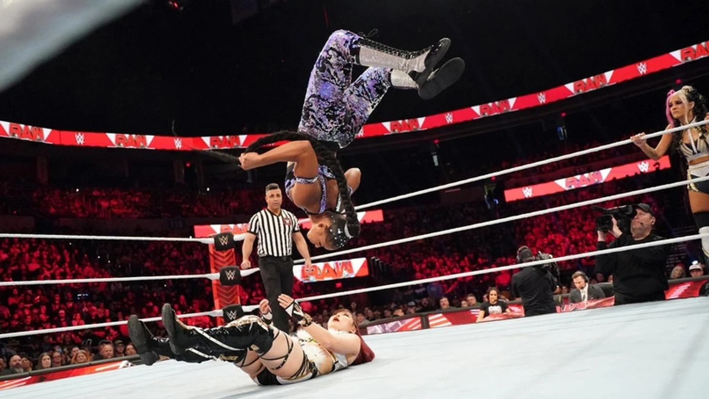 Обзор WWE Monday Night RAW 17.10.2022, изображение №4